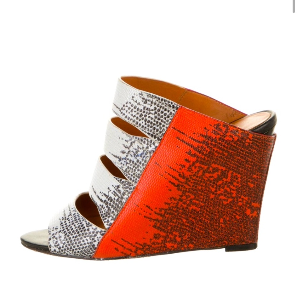 Moving to France Sale! 
Rebecca Minkoff Skylar Leather Wedge